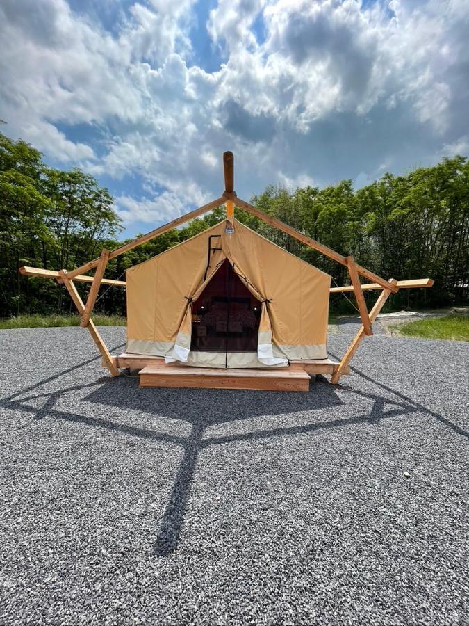 Naturluxe & Stars Watkins Glen Exterior photo
